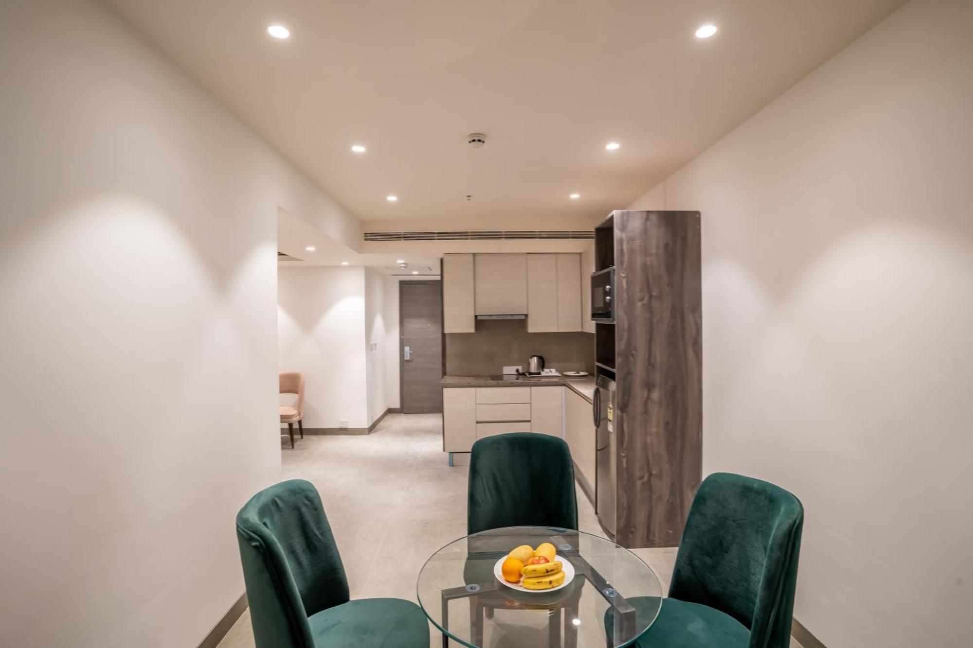 Juesta Residences - Aipl Joy Street, Гургаон Экстерьер фото